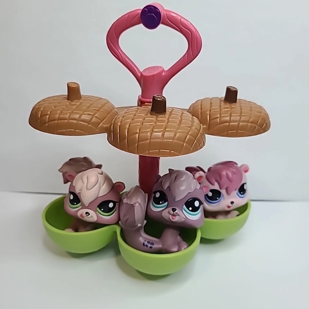 Littlest Pet Shop LPS Petriplets Triplet Squirrels 1882, 1883, 1884 & Acorn